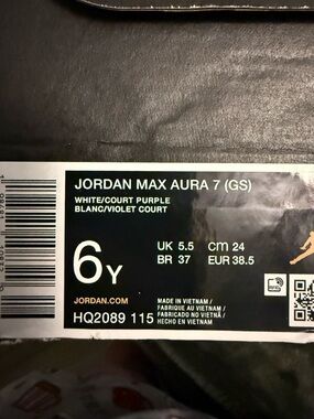 Jordan Max Aura 7 (GS) White / Court Purple Label